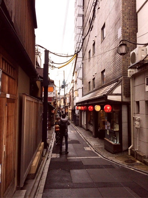 〈先斗町〉