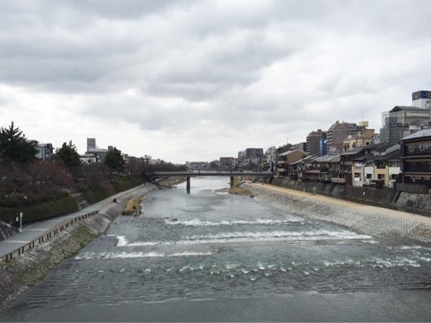 〈鴨川〉